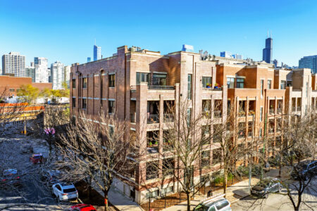693 N Peoria